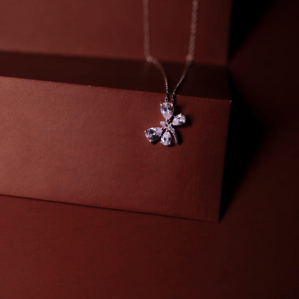 Zephyrwing Pendant(White Butterfly)