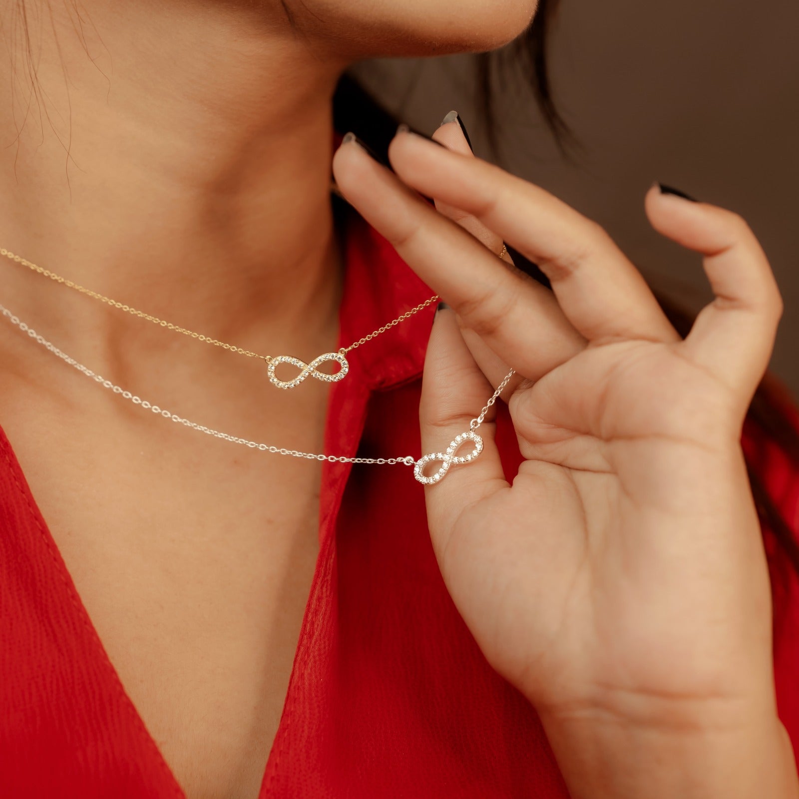 Aurelia Votum Necklace(Infinity Golden)